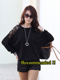 เสื้อยืดทรงค้างคาวแต่งแขนลูกไม้ลายดอก -1203- สีดำ