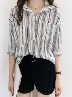 เสื้อเชื๊ตแฟชั่นคอปก แต่งลายสวยหวานสไตล์เกาหลี มี 2 สี รหัส 1907