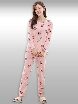 ชุดเซ็ทเสื้อกางเกงสีชมพูลายลูกสตรอว์เบอรี่ รหัส2163