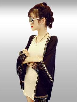 เสื้อคลุมไหล่สีดำแฟชั่นแต่งพู่ใส่คลุมเก๋ๆ รหัส1541