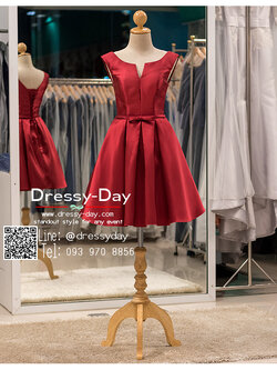 รหัส ชุดราตรีสั้น : BB051 ชุดแซก ชุดราตรี สีไวน์แดง ผ้าไหม แขนกุด เรียบหรูเหมาะใส่ออกงานกลางคืน งานคอกเทล