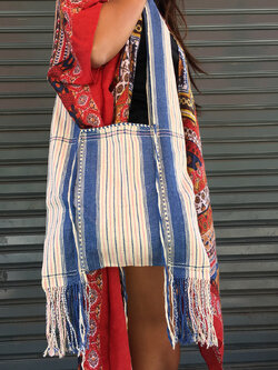 ขายย่าม ย่ามกะเหรี่ยง ย่ามชาวเขา ขายย่ามชาวเขา กระเป๋าสะพายข้าง กระเป๋าแฮนด์เมด