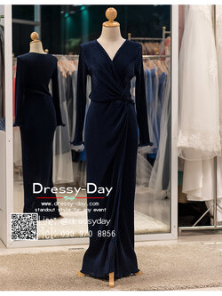 รหัส ชุดเจ้าภาพ : PFL096 ชุดราตรียาว สีน้ำเงิน/สีเนวี่บลู NAVY BLUE แขนยาว ผ่าหน้า คอวี สุดเซ็กซี่ เหมาะใส่ออกงานกลางคืน งานแต่งงาน งานกาล่าดินเนอร์ งานเลี้ยง งานพรอม งานรับกระบี่