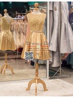 รหัส ชุดราตรี :PF104 ชุดราตรีสั้น เดรสออกงาน ชุดไปงานแต่งงาน ชุดแซก สวยด้วยลูกไม้ด้านบนและเรียบหรูด้วยผ้าซาติน