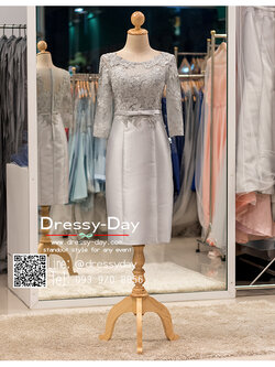 รหัส ชุดราตรี : PFS047A ชุดแซกมีแขน ชุดราตรีสั้นหรูสีเทา สวย สง่า ดูดีแบบเจ้าหญิง ใส่เป็นชุดงานเช้า ชุดไปงานแต่งงาน งานกาล่าดินเนอร์ งานเลี้ยง งานพรอม งานรับกระบี่ ปิดหลัง