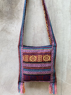 Size M กระเป๋าย่าม ขายย่าม ย่าม ย่ามสะพายข้าง ย่ามกะเหรี่ยง ย่ามชาวเขา กระเป๋าผ้านากา กระเป๋าสะพายข้าง กระเป๋าพาดตัว กระเป๋ามีซิป กระเป๋าฮิปปี้ กระเป๋าแนวๆ กระเป๋าแนวเซอร์ๆ ย่ามราคาถูก