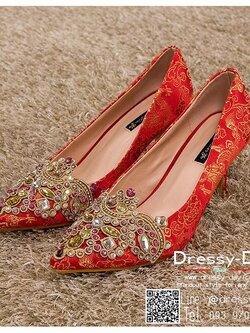 รหัส รองเท้าไปงาน : RR001 รองเท้าเจ้าสาว พร้อมส่ง ตกแต่งคริสตัลสวยๆ สีแดง ปักดิ้นทอง สวย สง่า ดูดีแบบเจ้าหญิง ใส่เป็นรองเท้าคู่กับชุดกี่เพ้า ชุดยกน้ำชา ชุดงานหมั้น หรือ ใส่ออกงาน กลางวัน กลางคืน สวยสง่าดูดีมากคะ ราคาถูกกว่าห้างเยอะ