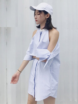 ชุดเดรสแฟชั่นผ้าเชิ๊ตคอกลม แต่งเก๋โชว์ไหล่สวยๆสไตล์เกาหลี รหัส 1654