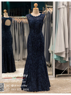 รหัส ชุดราตรียาว : BB124 ชุดแซก ชุดราตรียาวแขนกุดสีน้ำเงิน เรียบหรูด้วยผ้าลูกไม้สีน้ำเงิน เหมาะใส่ออกงานกลางคืนสุดหรู