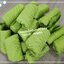 กลีบอัดดอกไม้จันทน์ สีเขียวตองสะท้อน