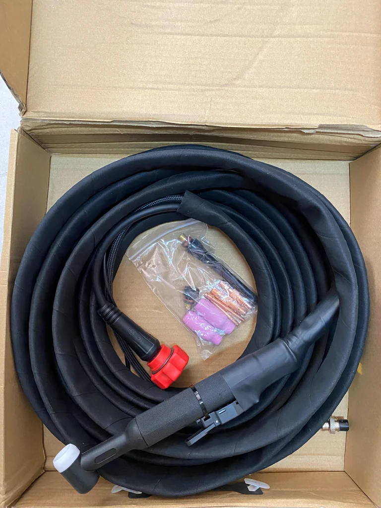 สายเชื่อมอาร์กอน WP26 สายผ้ากันสะเก็ดไฟแท้ ยาว 10เมตร ระบุท้ายสายที่ลูกค้าต้องการ TIG Torch with Accessories WP26 fireproof jacket length 10m. สายเชื่อมอาร์กอน WP26 สายผ้ากันสะเก็ดไฟแท้ ยาว 10เมตร ระบุท้ายสายที่ลูกค้าต้องการ TIG Torch with Accessories WP26 fireproof jacket length 10m.